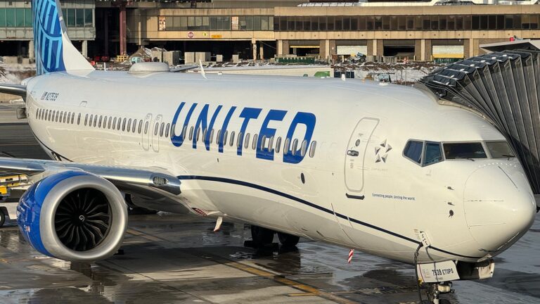 United checked baggage fees are being raised by $5